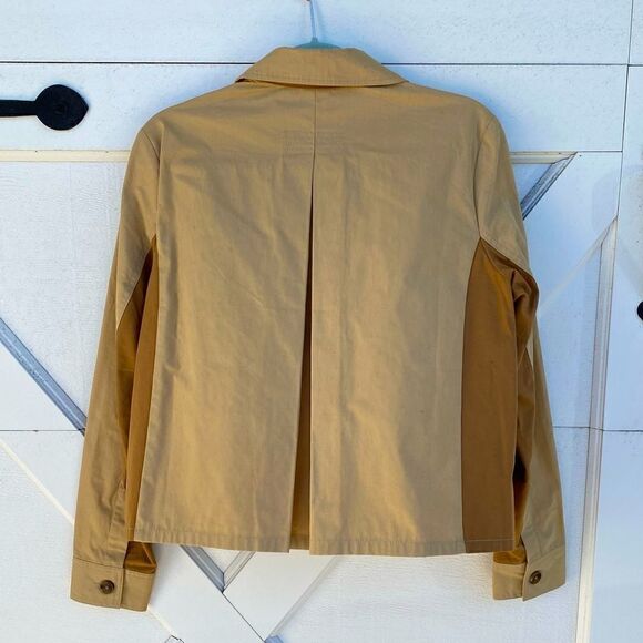 CAbi Tan Long Sleeve Mason Explorer/Safari Jacket/Topper Size Medium NWOT - Picture 3 of 9